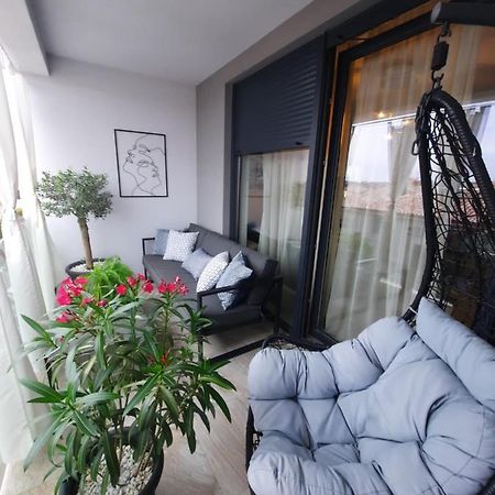Enjoy Pula - New Apt With Terrace And Free Parking Garage Dış mekan fotoğraf