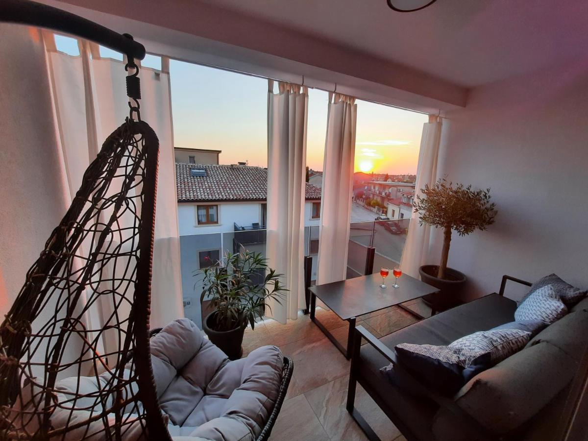 Enjoy Pula - New Apt With Terrace And Free Parking Garage Dış mekan fotoğraf